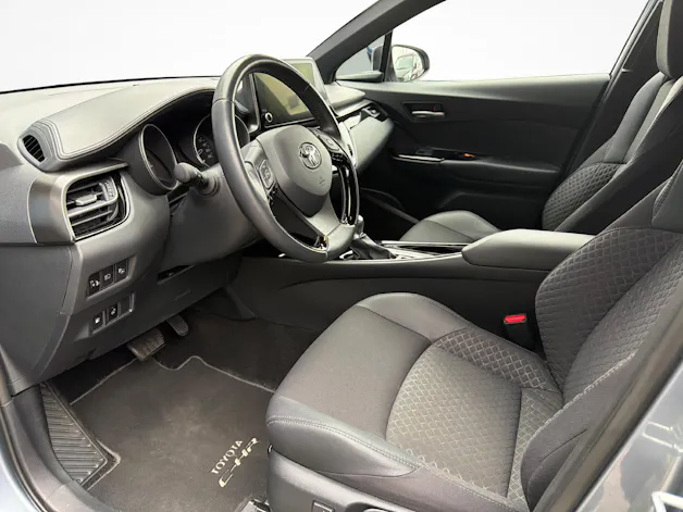 Toyota C-HR 1.8 VVTi HSD Trend