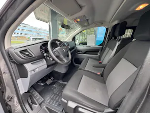 Opel Vivaro Kombi 9-Plätzer 2.0CDTI Essentia
