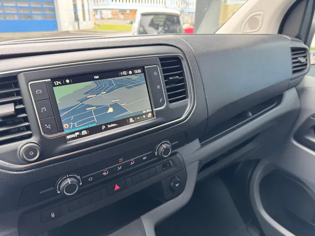Opel Vivaro Kombi 9-Plätzer 2.0CDTI Essentia