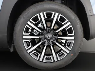 Renault R4 E-Tech Comfort Range iconic