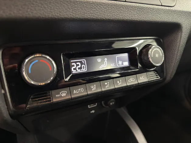 Škoda Fabia 1.0 TSI Ambition DSG
