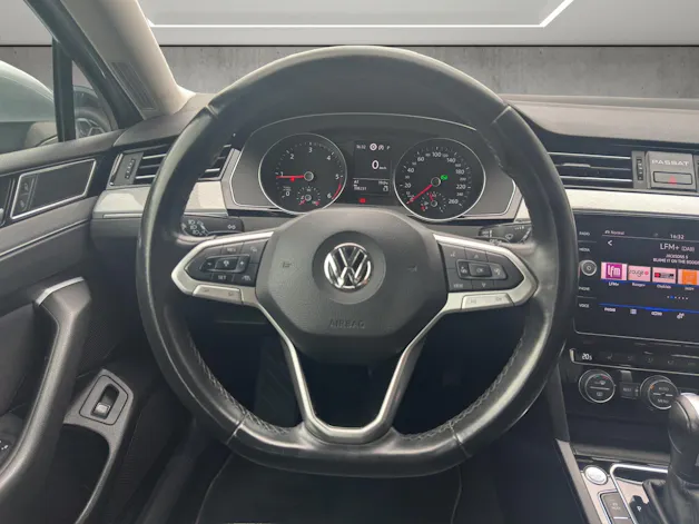 VW Passat Variant 2.0 TDI 150 Business DSG