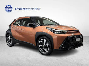https://vehicle.imgix.net/4234626/384aca8d-4159-450f-b15b-971048543a3b.jpg