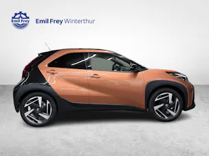 Toyota Aygo X 1.5 VVT-i HSD Style