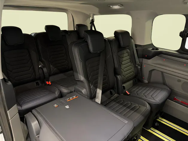 FORD Tourneo C Bus 320 L1 2.0 EcoBlue 170 Titanium 4x4