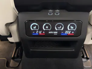 BMW i5 xDrive40