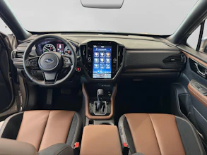https://vehicle.imgix.net/4234772/d3a9da89-9cc8-41b1-b3ef-e6aec8a92cf1.jpg
