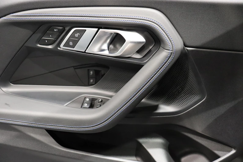 image du véhicule BMW 2 SERIES