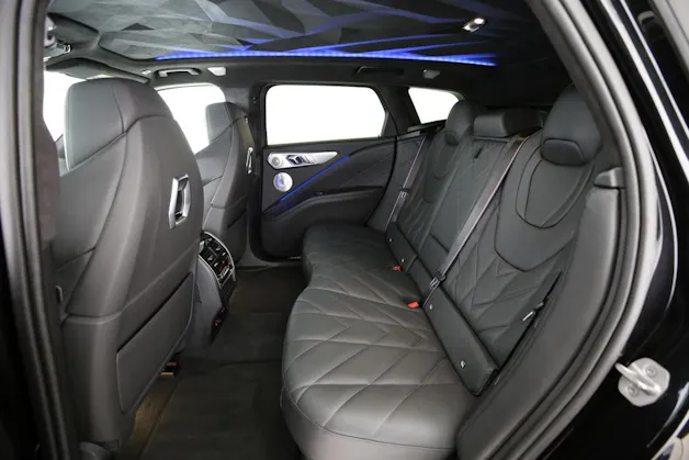 BMW XM Plug-in Hybrid