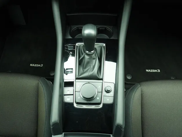 MAZDA 3 Hatchback 2.0 Revolution