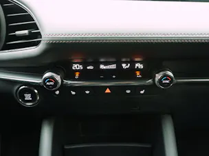 Mazda 3 Hatchback 2.0 Revolution