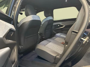 Fahrzeugbild PEUGEOT 5008 1.2 Hybrid Allure