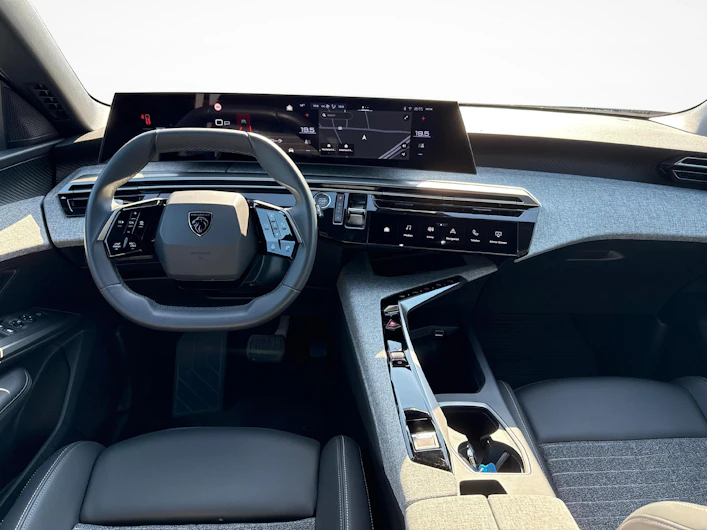 Fahrzeugbild PEUGEOT 5008