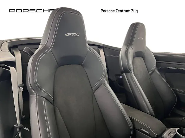 Porsche 911 Carrera 4 GTS Cabriolet