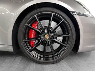 Porsche 911 Carrera 4 GTS Cabriolet