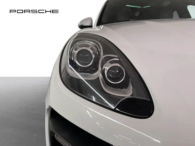 Porsche Macan Turbo
