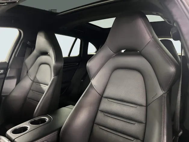 Porsche Panamera GTS Sport Turismo