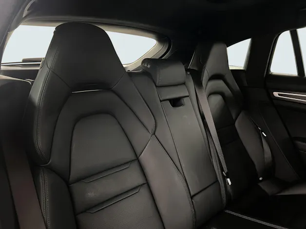Porsche Panamera GTS Sport Turismo