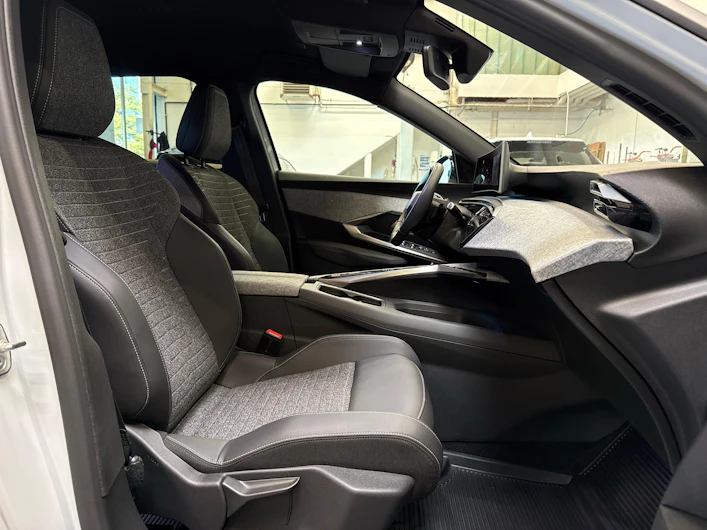 Fahrzeugbild PEUGEOT 3008