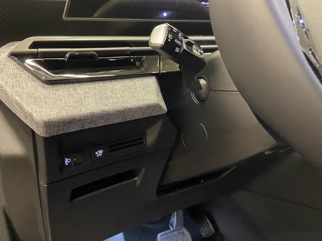 Peugeot 3008 1.2 Hybrid Allure Premium
