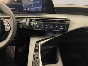Peugeot 3008 1.2 Hybrid Allure Premium