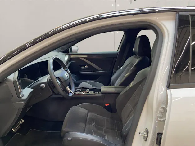 Opel Astra 1.6 T PHEV 180 Swiss Plus