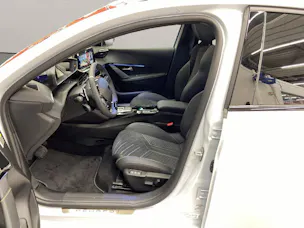 Peugeot 208 1.2 Hybrid GT