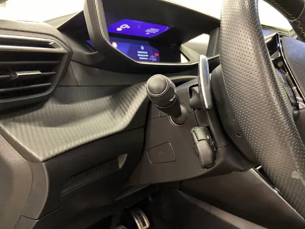 Peugeot 208 1.2 Hybrid 145 GT