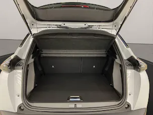 Peugeot 2008 1.2 Hybrid GT