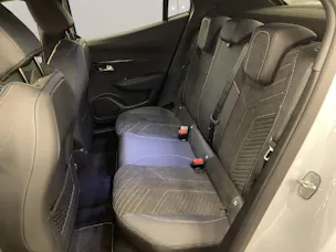 Peugeot 2008 1.2 Hybrid GT