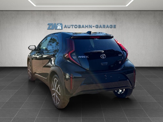 image du véhicule 2 image du véhicule 2