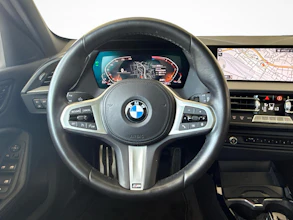 https://vehicle.imgix.net/4235134/27f8598b-276f-44e4-8b2f-1592e474315a.jpg