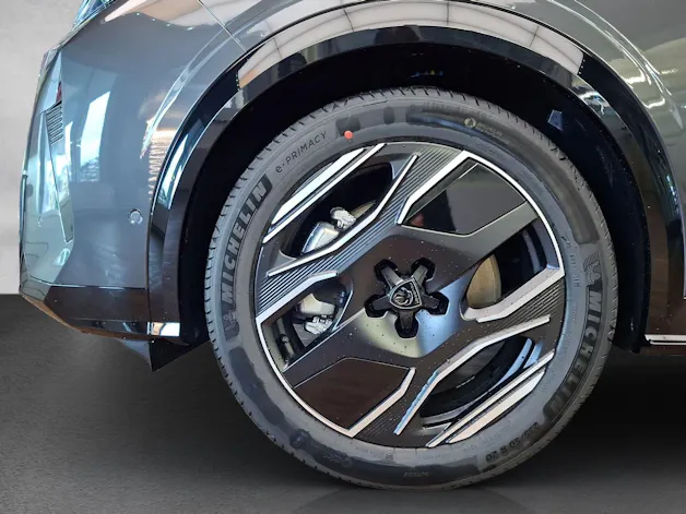 Peugeot 3008 e-Launch Edition AWD 73kWh