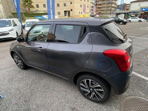 Suzuki Swift 1.2 Compact Top Hybrid 4x4