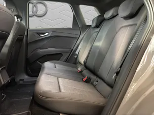 AUDI Q4 e-tron 45 quattro