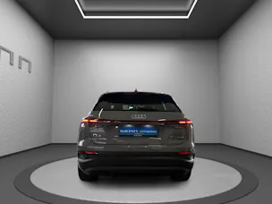 AUDI Q4 e-tron 45 quattro