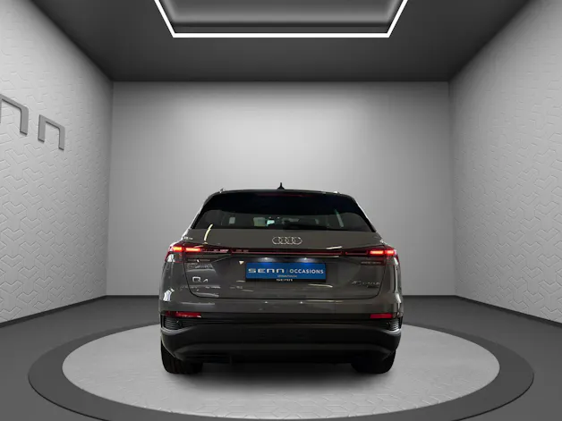 AUDI Q4 e-tron 45 quattro