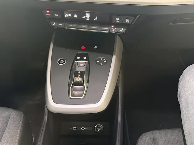 AUDI Q4 e-tron 45 quattro