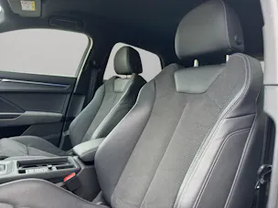 Audi Q3 35 TFSI S line Attraction S-tronic