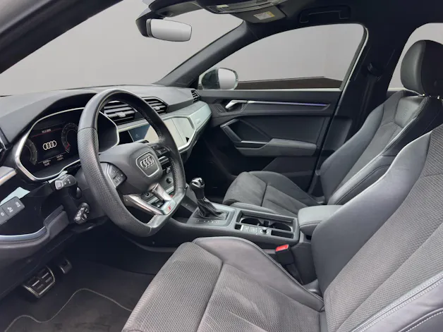 Audi Q3 35 TFSI S line Attraction S-tronic