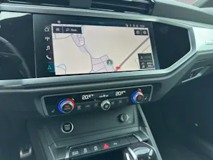 Audi Q3 35 TFSI S line Attraction S-tronic