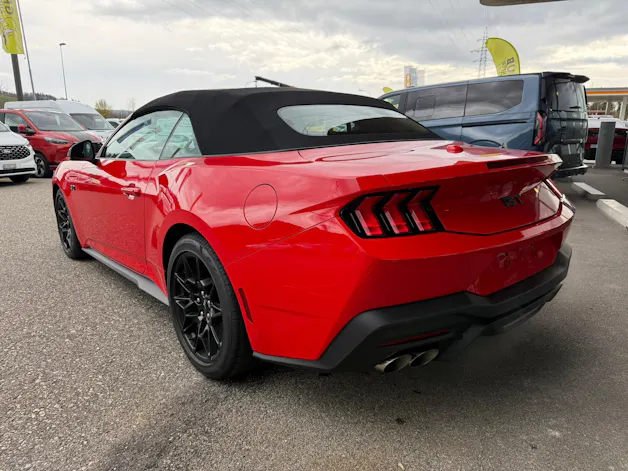 Ford Mustang Convertible 5.0 V8 GT Automat