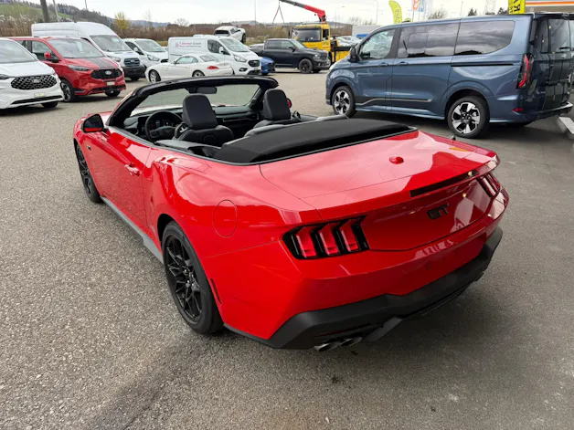 Ford Mustang Convertible 5.0 V8 GT Automat