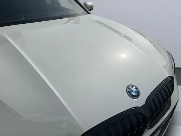 BMW 330e x DriveTouring Steptronic M Sport Pro