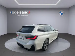 BMW 330e x DriveTouring Steptronic M Sport Pro