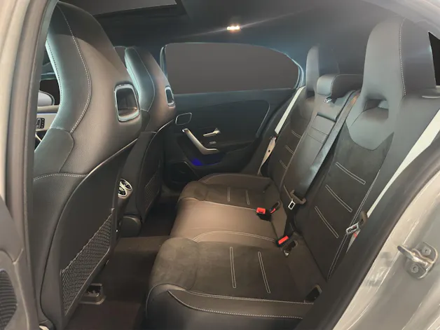 Mercedes-Benz A 250 4Matic 8G-DCT AMG Line
