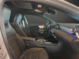 Mercedes-Benz A 250 4Matic 8G-DCT AMG Line