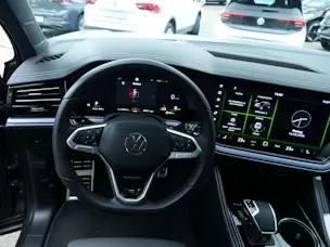 VW Touareg 3.0 TDI R-Line Tiptronic