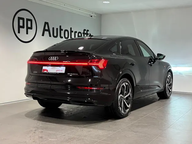 Audi e-tron 55 Sportback S Line Black Edition quattro