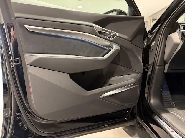 Audi e-tron 55 Sportback S Line Black Edition quattro